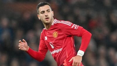 Real Madrid eye £50m Diogo Dalot move in event of Alexander-Arnold U-turn