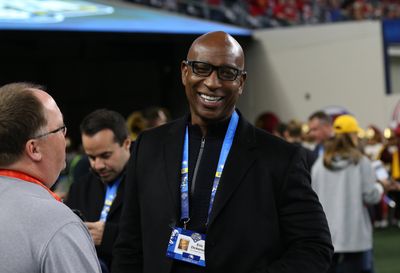 Eric Dickerson’s rushing record will stand for another year