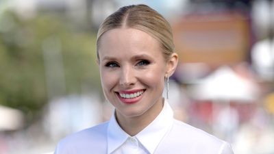 Kristen Bell has this smart backyard accessory in common with Jennifer Garner – it's a modern-day must-have for any bird lovers