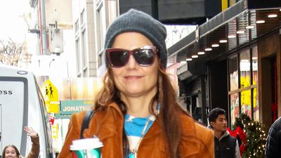 Katie Holmes' wide leg jeans and burnt-orange jacket make the ideal morning coffee run look that's comfortable, casual and oh-so chic