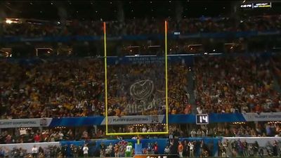 Texas Kicker Doinks Potential Game-Winning Field Goal to Send Peach Bowl to Overtime