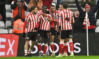 Sunderland close in on leaders after Isidor strike sees off Sheffield United