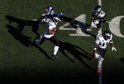 Saquon Barkley puts Eagles ahead of records, revenge vs. Giants