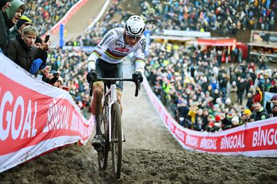 Mathieu van der Poel to miss a third race due to rib injury, sitting out Dendermonde World Cup