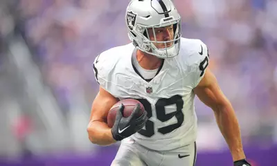 Rob Gronkowski Praises Raiders Rookie TE Brock Bowers