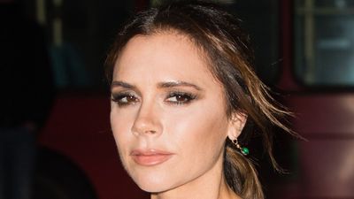 Victoria Beckham's sparkly jewellery hack easily transforms a simple black corset into understated elegance