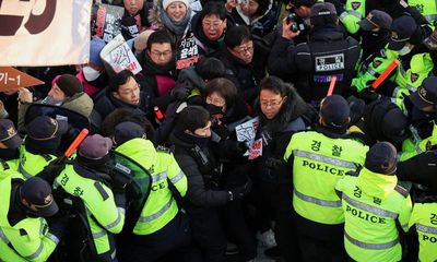 First Thing: Arrest of South Korean president Yoon Suk Yeol fails amid security force standoff