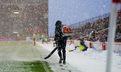 Snow and freezing rain expected across UK as temperatures plummet