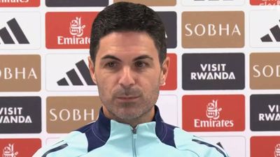 Arsenal must 'flip coin' in Premier League title race, says Arteta