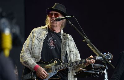 Neil Young will play at Glastonbury after boycott backtrack