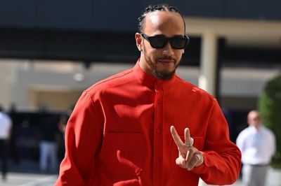 Hamilton calls to 'embrace the change' after Ferrari switch