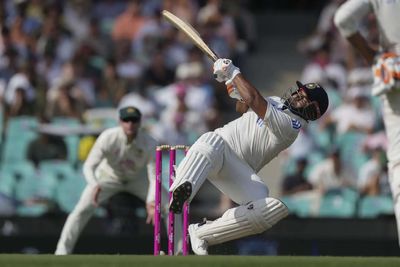 Rishabh Pant breaks 50-year-old record; Sachin Tendulkar hails it as 'truly remarkable'