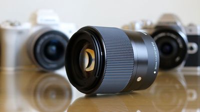 Will 2025 finally be the year of decent APS-C prime lenses? I very much hope so