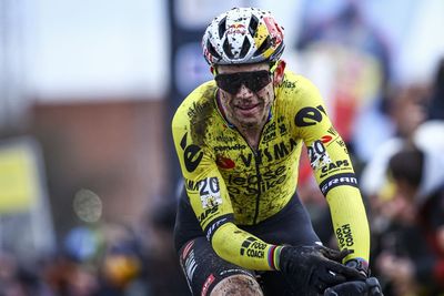 Wout van Aert holds off Eli Iserbyt in Superprestige Gullegem for first cyclocross win in a year