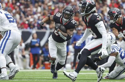 Is Joe Mixon playing Sunday? Latest updates for Texans RB