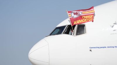 Chiefs Stuck at Airport As Winter Weather Delays Flight Ahead of Matchup vs. Broncos