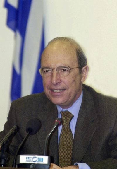 Former Greek Prime Minister Costas Simitis Dies At 88