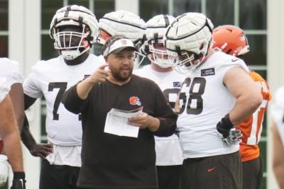 Cleveland Browns Fire Offensive Coordinator And Line Coach