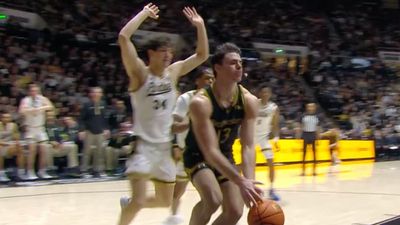 Northwestern Guard Spits Out Tooth While Driving to the Basket vs. Purdue