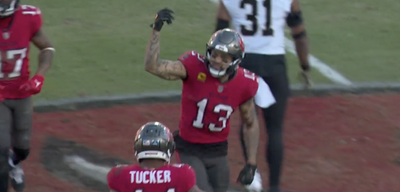 The Bucs got Mike Evans his $3 million incentive bonus instead of kneeling out the clock and NFL fans loved it