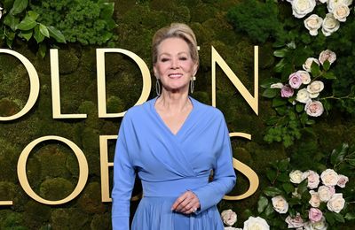 Golden Globe Awards: Jean Smart and Jeremy Allen White win Musical or Comedy TV acting accolades