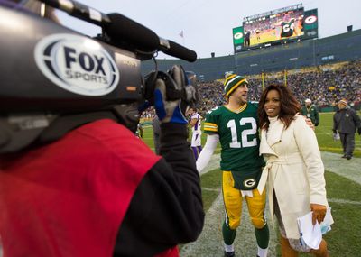 Aaron Rodgers discusses future in cordial interview with Pam Oliver