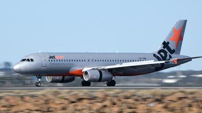 'Drunken' couple in court after alleged Jetstar assault