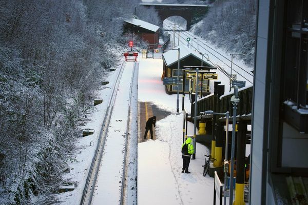 Weather warnings persist as commuters urged to brace for travel disruption