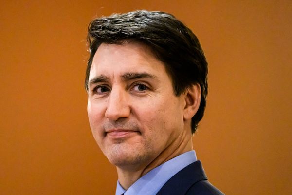 Justin Trudeau - latest: Canadian prime minister ‘ready to resign’ as early as today over Trump tariff row