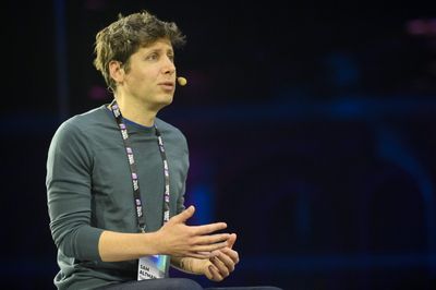 Elon Musk won’t abuse his political power to target competitors, says rival OpenAI boss Sam Altman