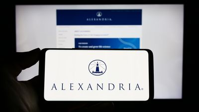 Here's What to Expect From Alexandria Real Estate's Next Earnings Report