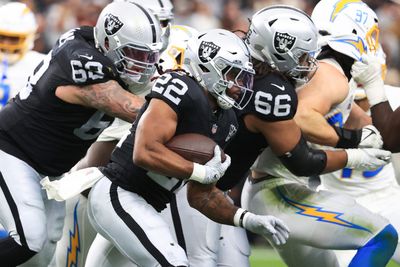 Raiders Week 18 snap counts vs Chargers: Season worst disparity