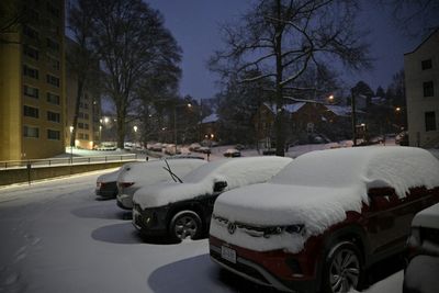 Eastern US Hunkers Down In Major Winter Storm