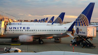 United Airlines to roll out Starlink for passengers this Spring — download speeds up to 220 Mbps