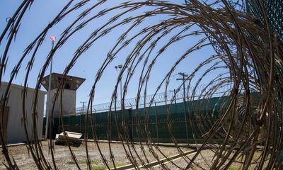 US transfers 11 Yemeni prisoners from Guantánamo to Oman