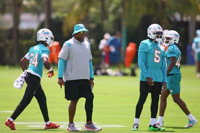 Saints put in request to interview Dolphins defensive coordinator Anthony Weaver