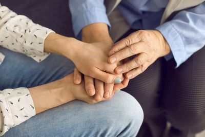 ‘Sandwich carers’ suffer poorer mental and physical health, research suggests