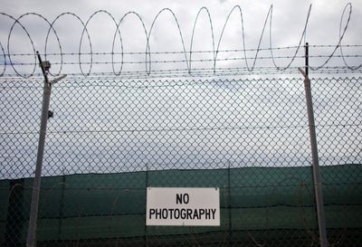 US transfers 11 Yemeni detainees from Guantanamo Bay prison to Oman