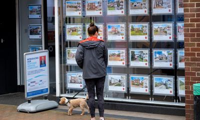 UK long-term borrowing costs rise to highest since 1998 – as it happened