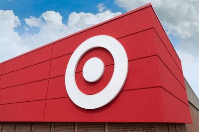 Here’s Why Target Stock Could Outperform Walmart in 2025