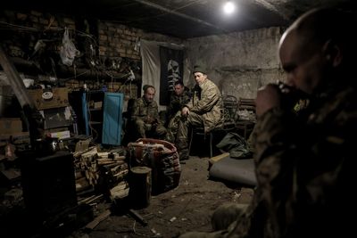 As battles against Russia intensify, Ukraine’s manpower struggles worsen