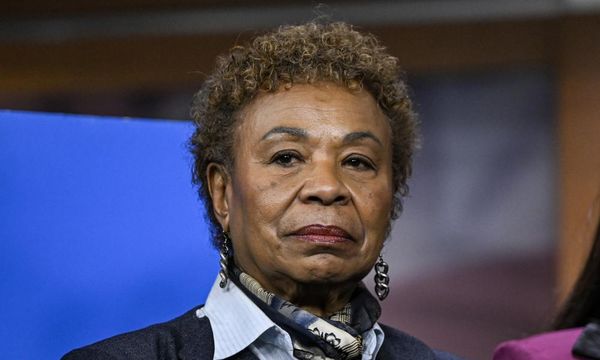 Former representative Barbara Lee files paperwork to run for Oakland mayor