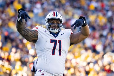 Texans build up offensive line in latest ESPN mock draft