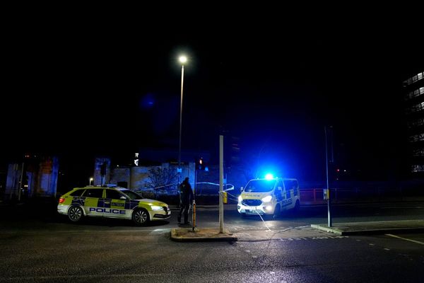 Police hunt killer after 14-year-old stabbed to death on London bus