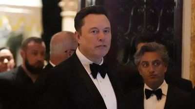 Elon Musk 'would like to' buy Premier League club Liverpool, says father