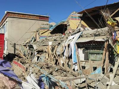 Rescuers Search For Survivors After Quake In China's Tibet Kills At Least 126