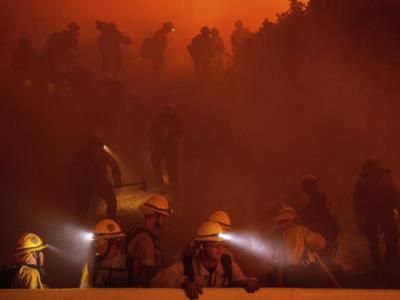 Los Angeles Fires Uncontainable, Focus On Saving Lives