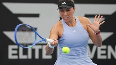 Pegula launches season in style, Navarro also wins at Adelaide International