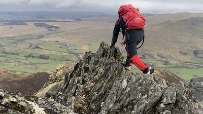 9 expert tips on how to stay safe on mountain ridges