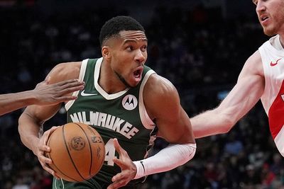 Giannis needed stitches in finger but returns to post triple-double